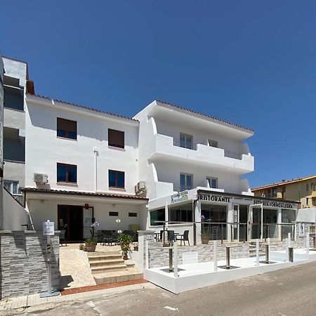 Hotel Sandalion Santa Teresa Gallura Exteriör bild
