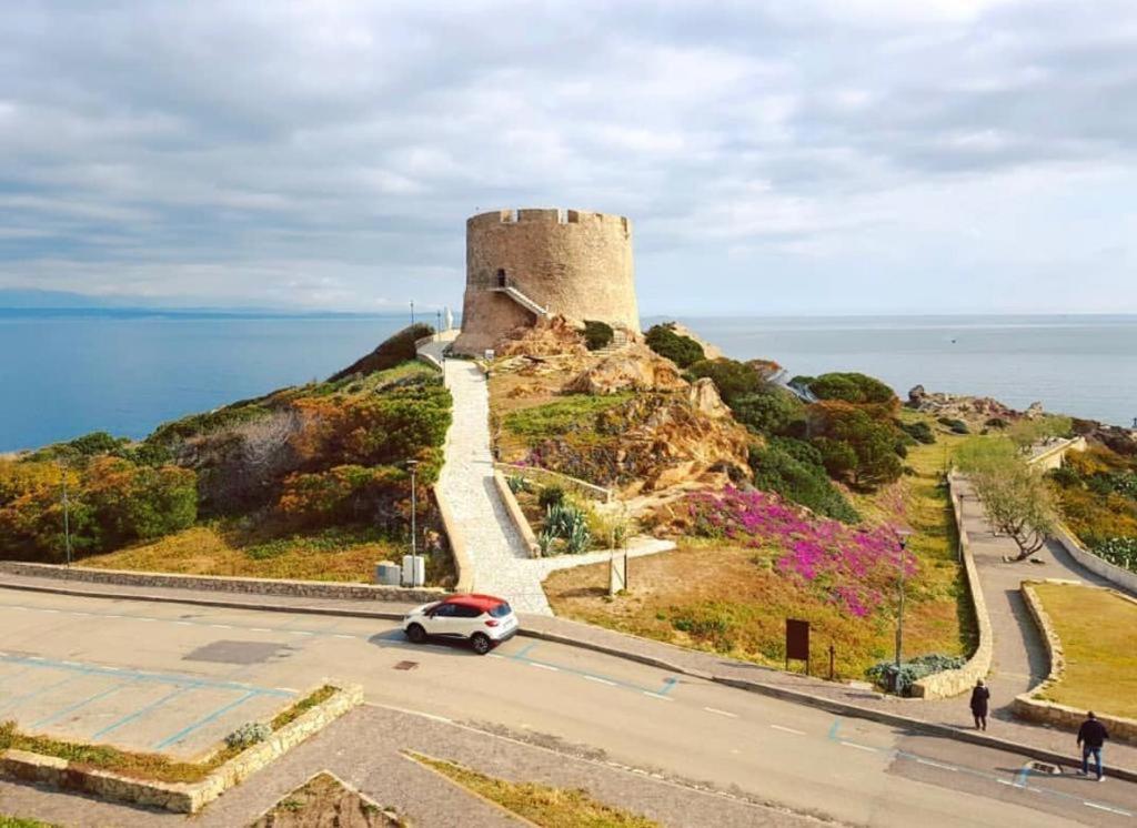 Hotel Sandalion Santa Teresa Gallura Exteriör bild